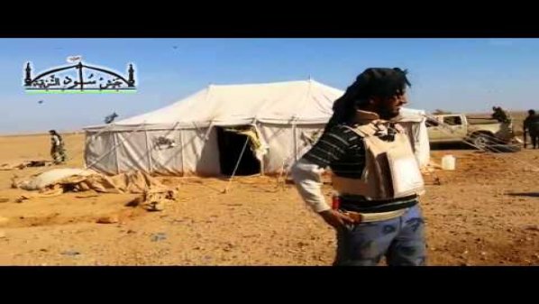الطيران الروسي يقصف فصيلا ثوريا متخصصا