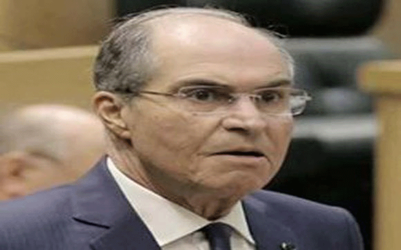 الملقي يتلقى 3 ضربات موجعات