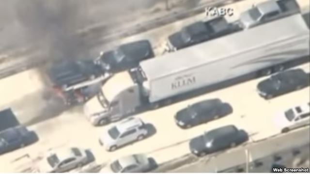 إجلاء المئات بسبب الحرائق في كاليفورنيا
