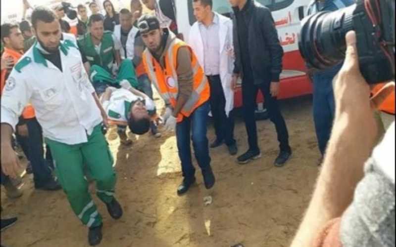 اصابة ثلاثة مسعفين برصاص الاحتلال شمال