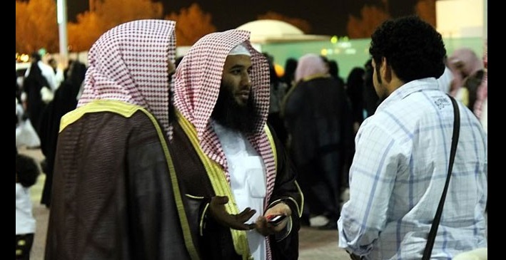شاب سعودي يتهم (هيئة الحوطة) بالاعتداء