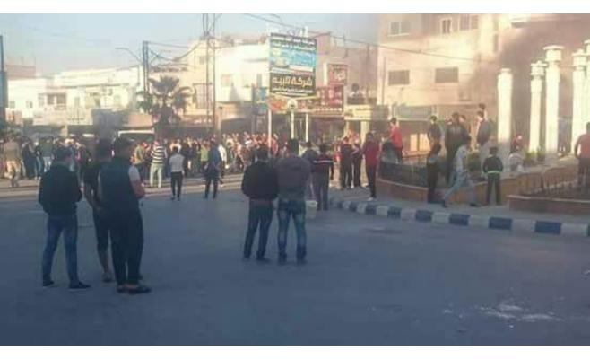 محتجون يغلقون دوار الرمثا بعد توقيف