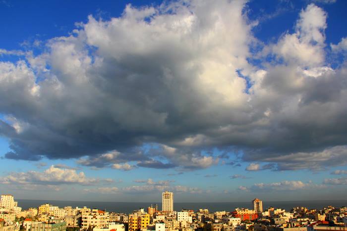 طقس غائم اليوم ومعتدل حتى الاثنين