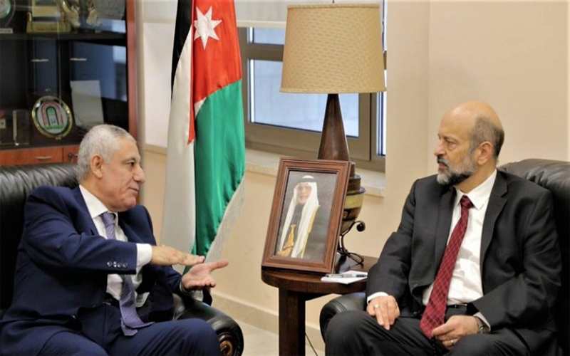 الرزاز يلتقي رئيس المجلس القضائي الأردني