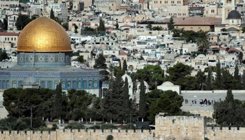 السلطة تحذر من الاعتراف بالقدس عاصمة