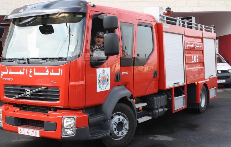 مستوطن يدهس إطفائي فلسطيني بعد مشاركته