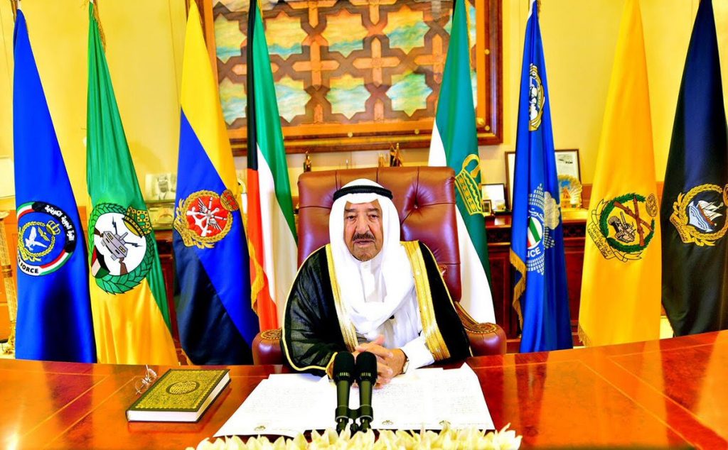 أمير الكويت : نأمل رأب الصدع
