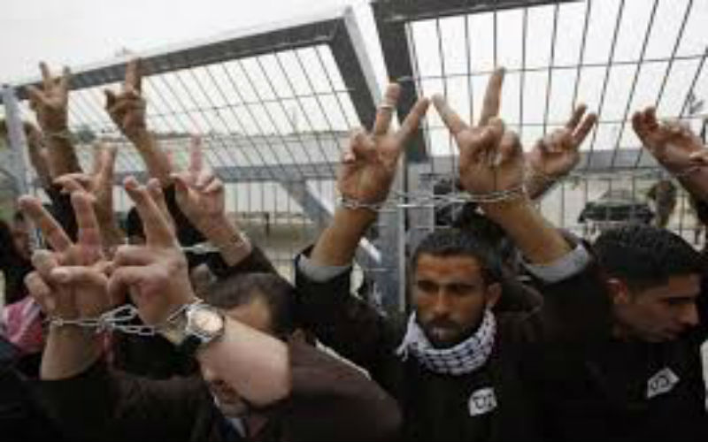 الوطني الفلسطيني يطالب بتحويل ملف الأسرى
