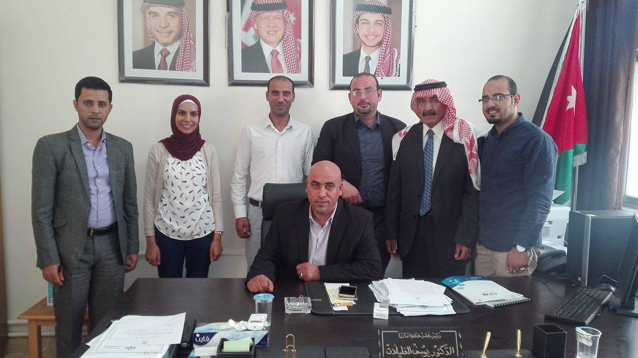 رئيس مجلس المحافظة يستقبل وفدا من