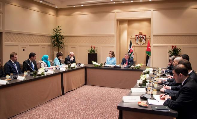 الملك: بالريادة والابتكار نفتح آفاقا جديدة