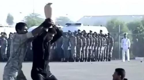 عرض عسكري إيراني يتحول إلى سخرية