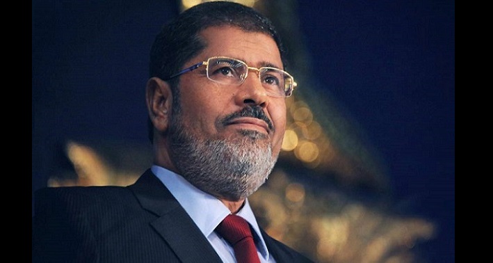 مرسي ينتظر الحكم بقضيتي التخابر والهرب