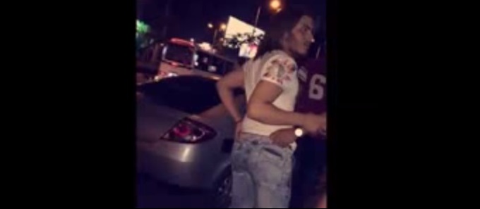 (شاذ) يقع بين يدي مصريين في