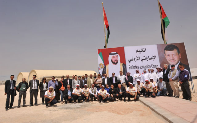 تخريج دورات بالمخيم الاماراتي الاردني