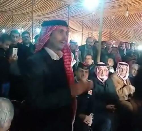 الأمير حمزة بن الحسين يعزي السواعير