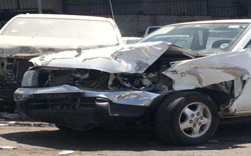 وفاة و8 إصابات بتصادم مركبتين في