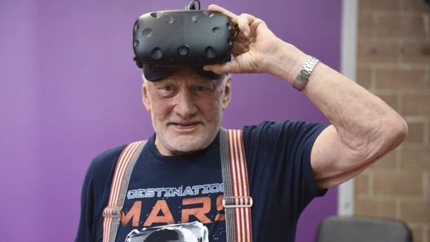 رحلة إلى كوكب المريخ بتقنية الواقع