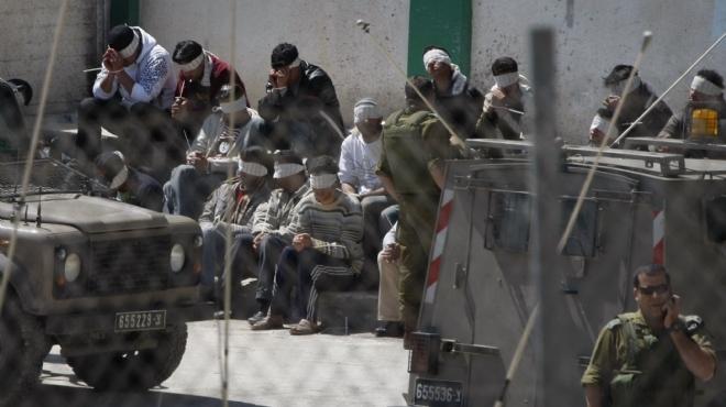 إسرائيل تقتطع أموال فلسطينية مخصصة لأهالي