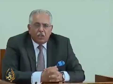 بالفيديو.. فتاة عراقية تجبر قاضيا على