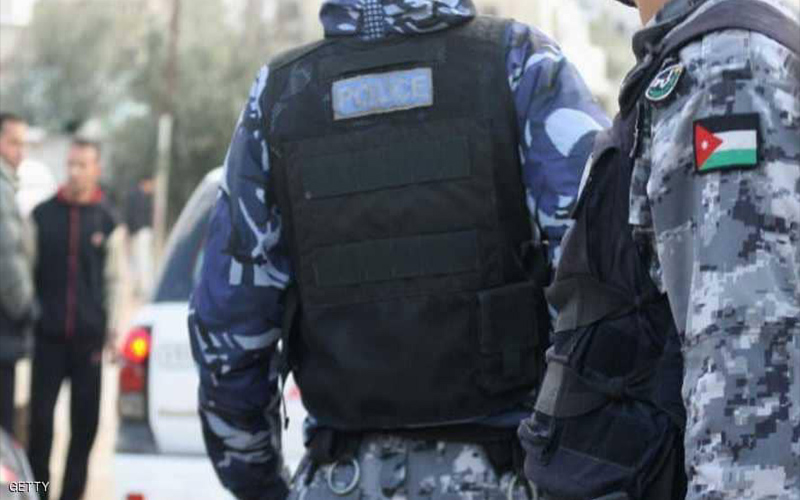 الأمن يضبط سائقا وهو ’يرقص الكيكي‘