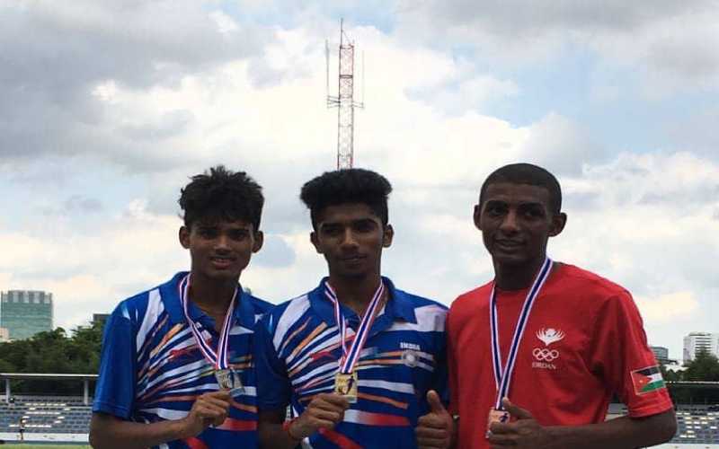 اربد: الطالب سامر الجوهر يحقق المركز