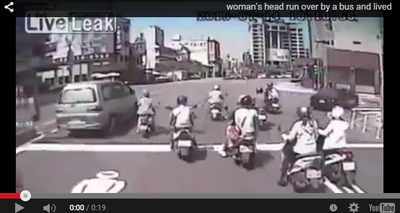 شاهد .. امرأة تنجو من الموت