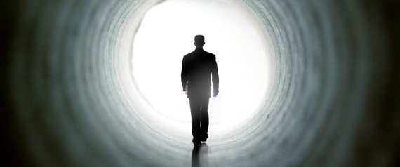 ماذا بعد الموت؟ قصص لأشخاص عادوا