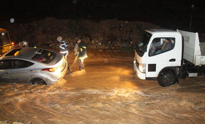 إغلاق طريق وادي الغفر في إربد