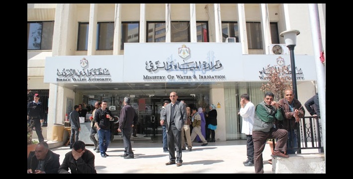 ماذا ستختار الحكومة لرفع الأسعار.. الماء