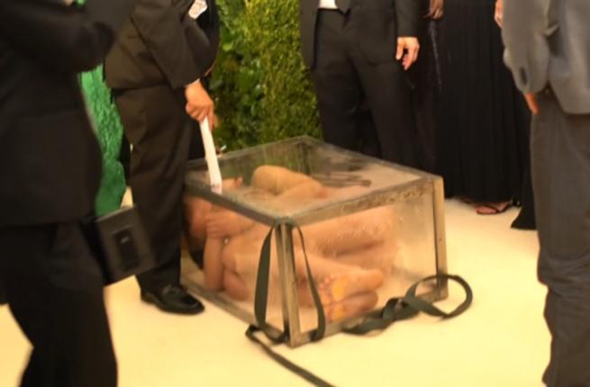 طرد فنان روسي دخل حفل quotميت