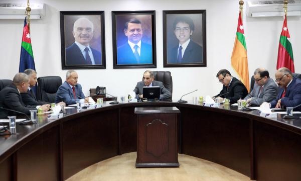 وزير الداخلية يلتقي المحافظين الجدد