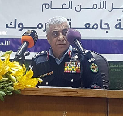 الامن يدرس حماية البنوك بمتقاعدين مسلحين