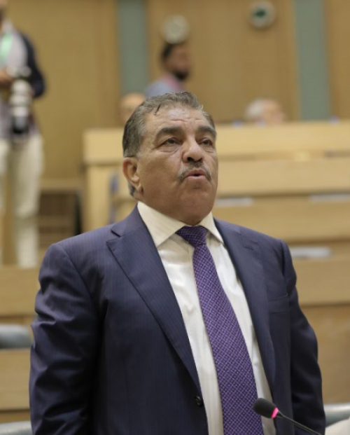 الزعبي يهاجم رئيس مجلسه