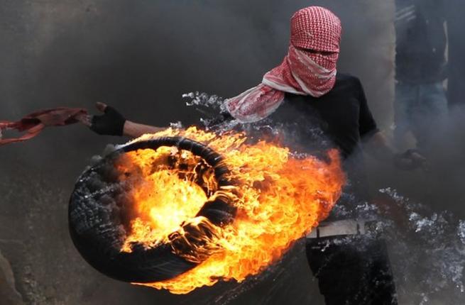 فلسطين تعلن إضراب شامل تضامنا مع