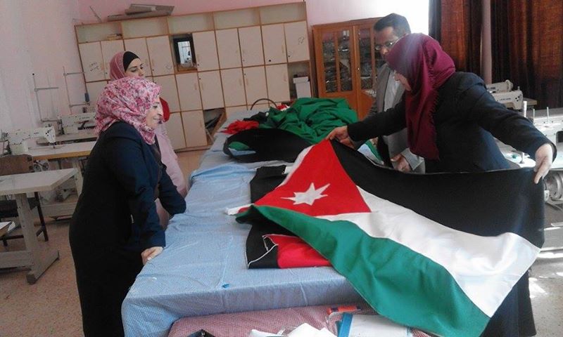 بالصور.. ذيبان تنسج أعلامها