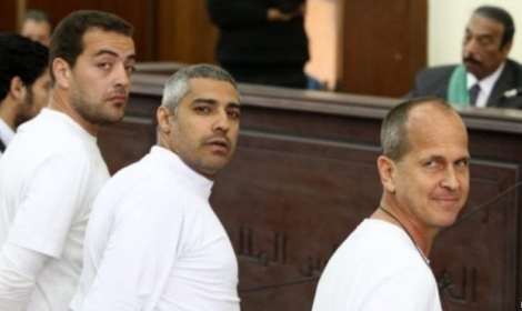 صحافيو الجزيرة .. المشدد 3 سنوات