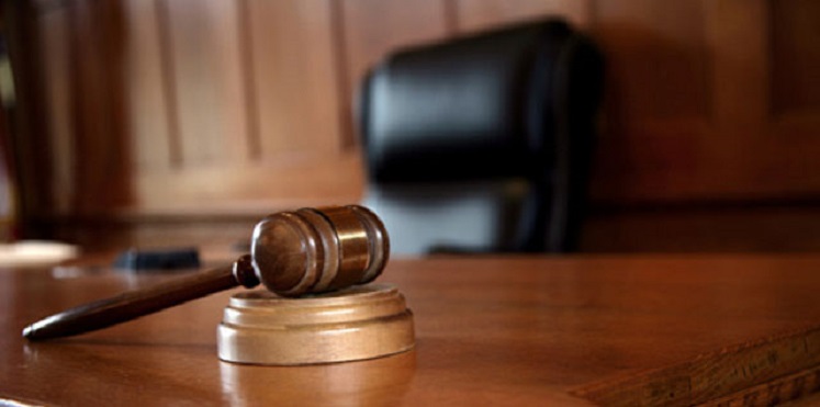 مصري متهم بهتك عرض سيدتين داخل