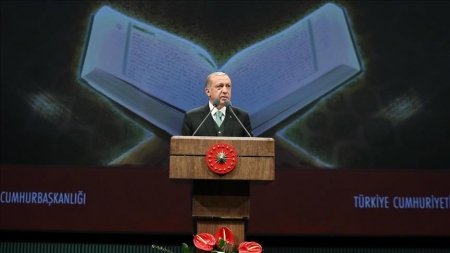 أردوغان يكرم أردنيا فاز بالمركز الأول