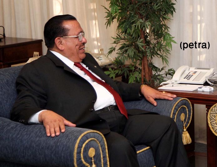 رئيس مجلس الاعيان يستقبل رحالتين اردنيين