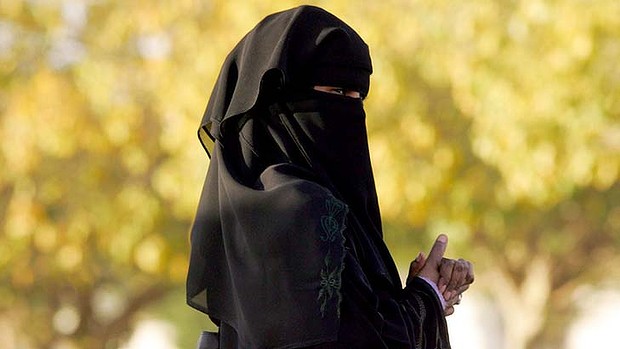 بائعة هوى من سكان محافظة اربد