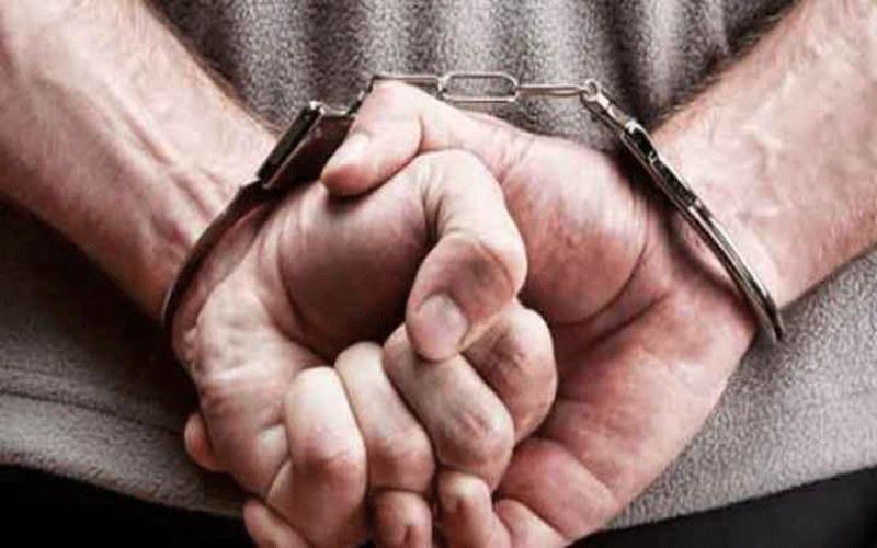 القبض على 3 مروجين للمخدرات في