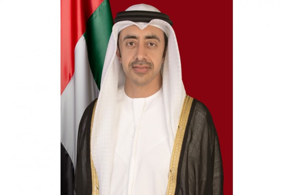 وزير خارجية الإمارات يطالب قطر بإجراء