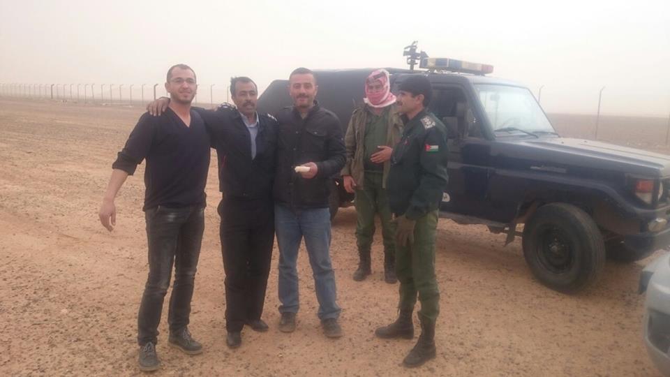العثور على شخصين تاها بصحراء الرويشد