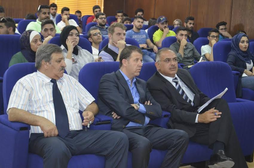 كلية الاعمال بــ (عمان الأهلية) تستضيف