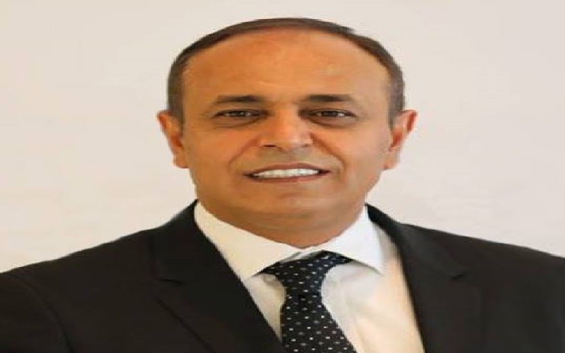 رفايعة: على من يقف مع الرزاز