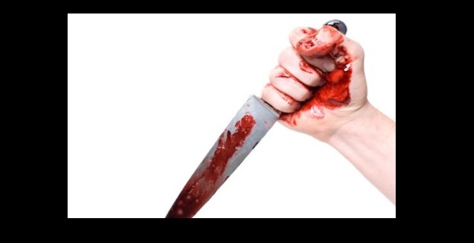 القبض على عشريني طعن سيدة عدة