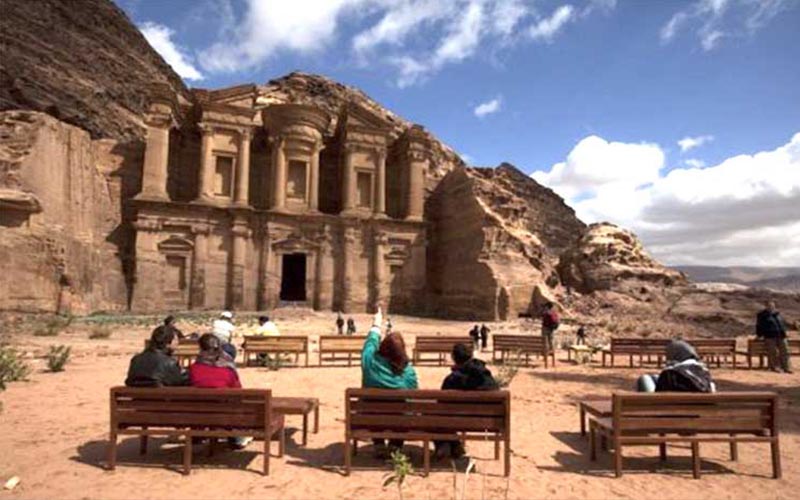 سياحيون: القطاع لم يتأثر بالاعتصامات ومؤشر