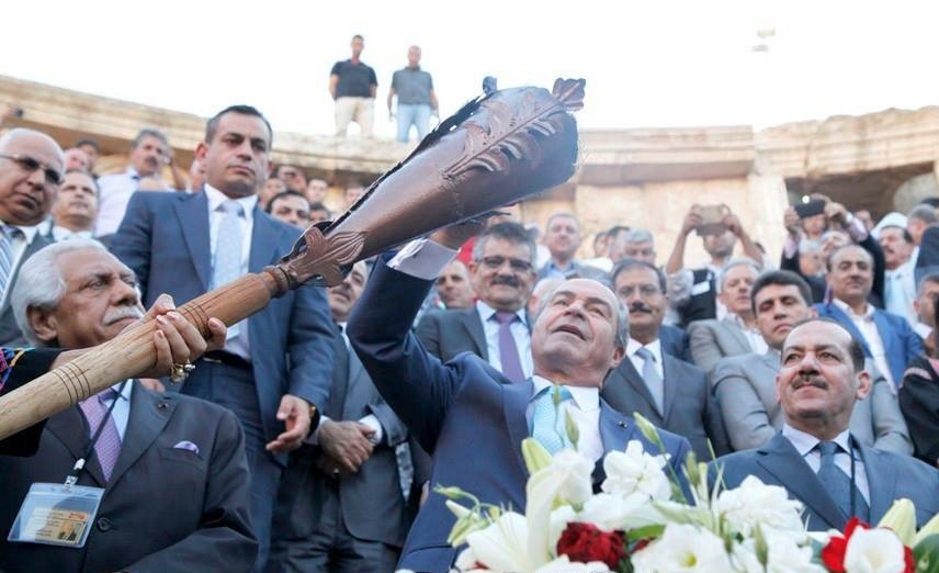 مندوبا عن الملك رئيس الوزراء يوقد