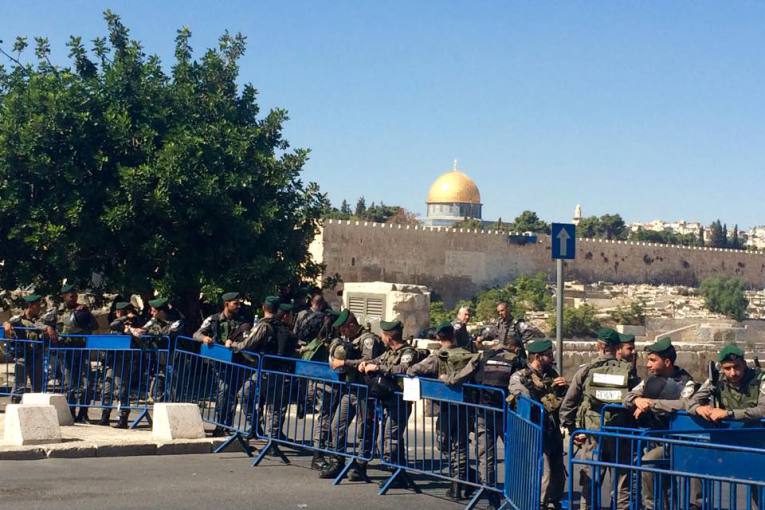 مواجهات في القدس ونابلس والخليل