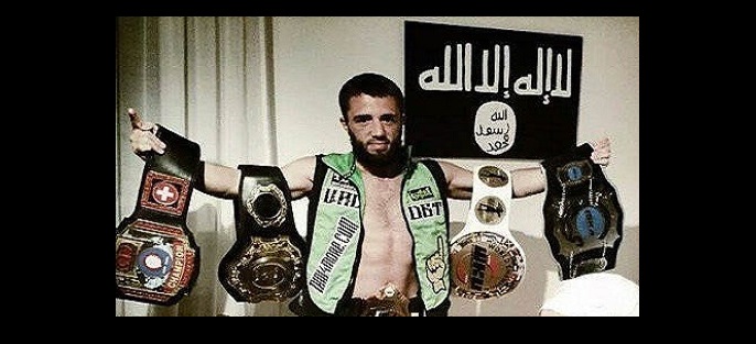 بطل العالم في الملاكمة التايلاندية ينضم